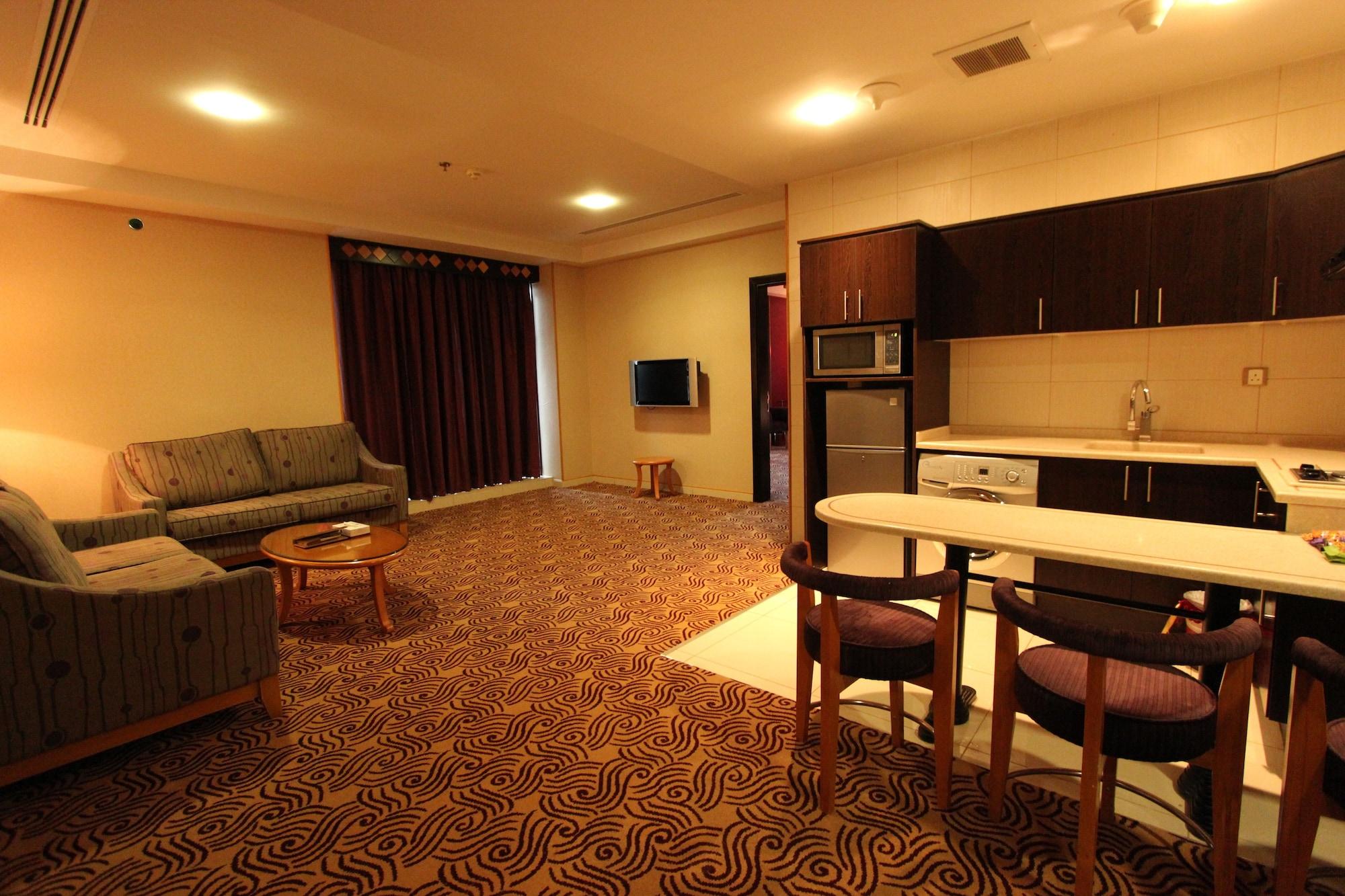 Awaliv International Hotel Ta'if Zewnętrze zdjęcie A suite at the hotel