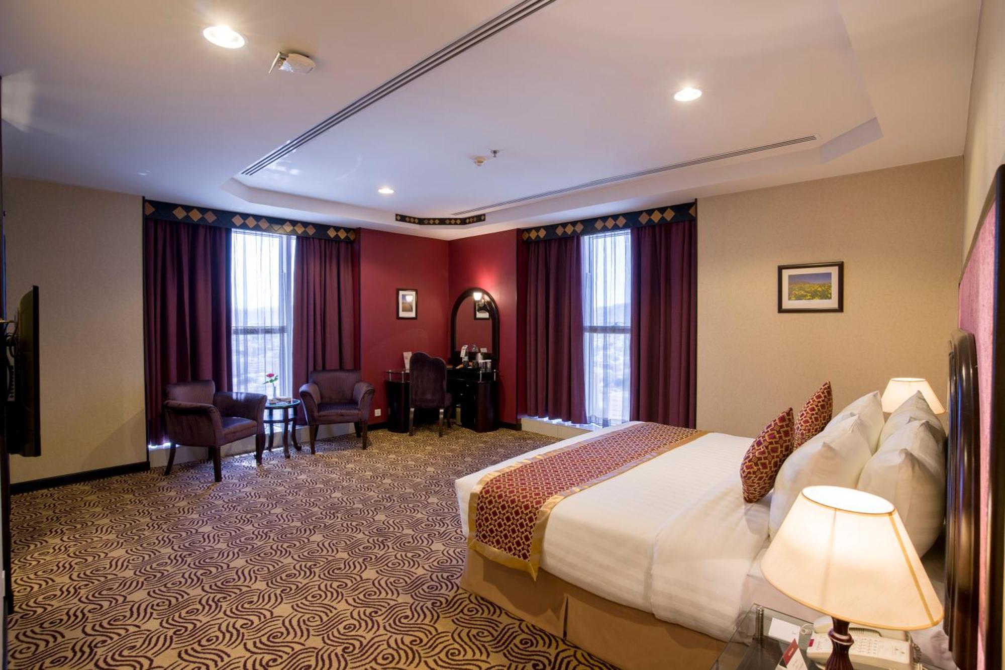 Awaliv International Hotel Ta'if Pokój zdjęcie A suite at the hotel