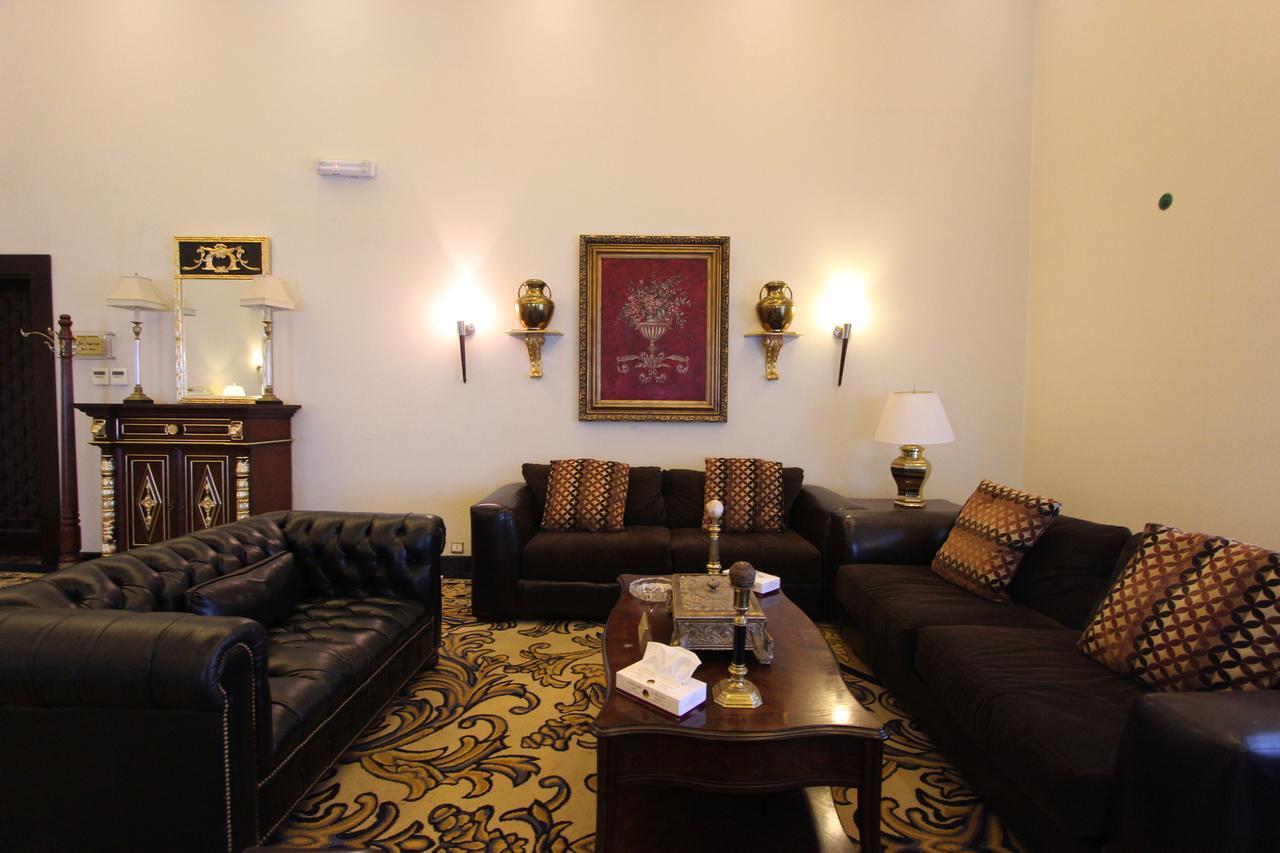 Awaliv International Hotel Ta'if Zewnętrze zdjęcie The drawing room